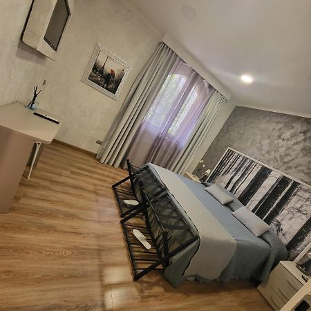 Illuvia 2 Affitta Camere กอร์นาเรโด ภายนอก รูปภาพ